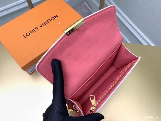 WIS WALLET CHAIN CROISETTE VUITTON LOUIS 1110